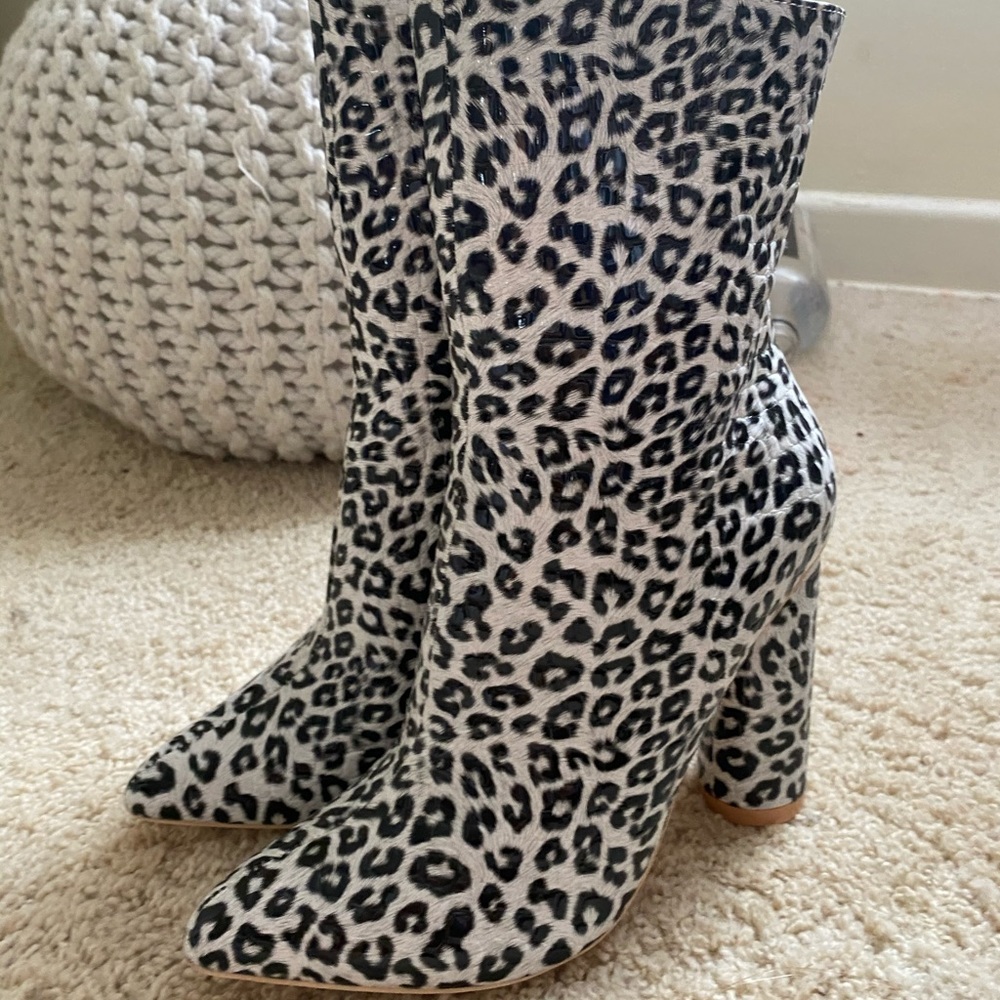 Nasty gal new leopard booties